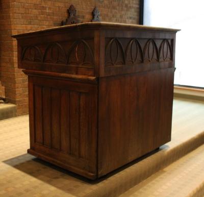 1906 Central Cantor’s Reading Table from Bet Tefillah Synagogue (Cincinnati, OH)