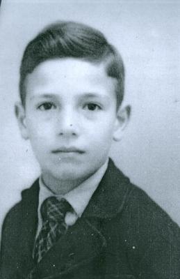 Photo Young Boy (Blumenstein) 