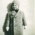 Photo Young Boy in Winter Hat & Coat