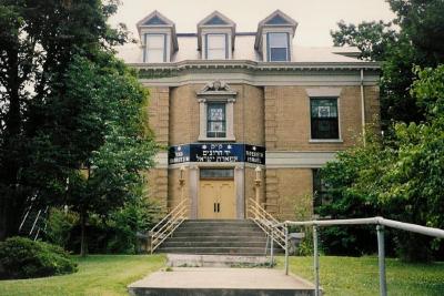 Photograph of the Exterior of the North Avondale Synagogue (Yad Charutzim-Tiferes Israel), Cincinnati, Ohio