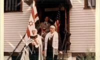 Photograph of the Members of Congregation B&#039;Nai Avraham (Cincinnati, Ohio) Leaving Their Synagogue Building after their Merger with Northern Hills Congregation